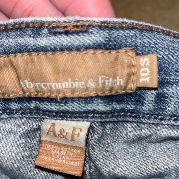 Abercrombie & Fitch Classic Blue Flare Jeans - Picture 3 of 6